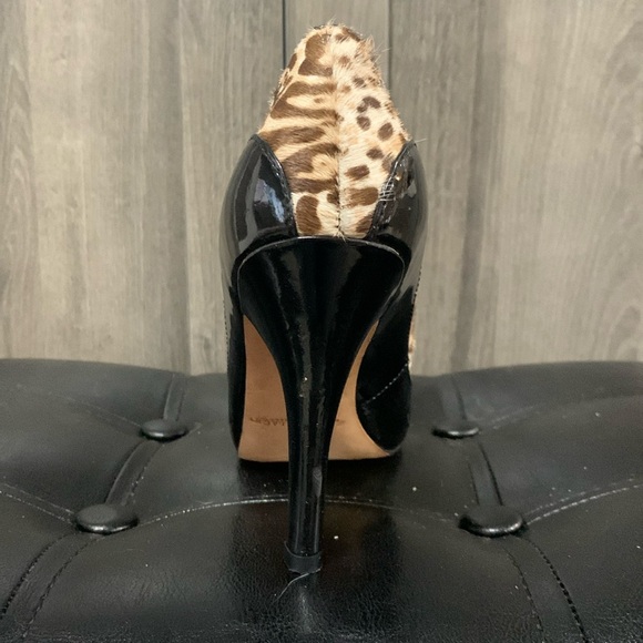 White House Black Market Cheetah Faux Fur Black Patent Leather Shoes Size 6.5M - Picture 9 of 12